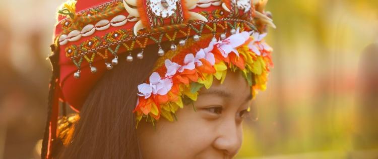 La société évolue et les traditions aussi La société évolue et les traditions aussi