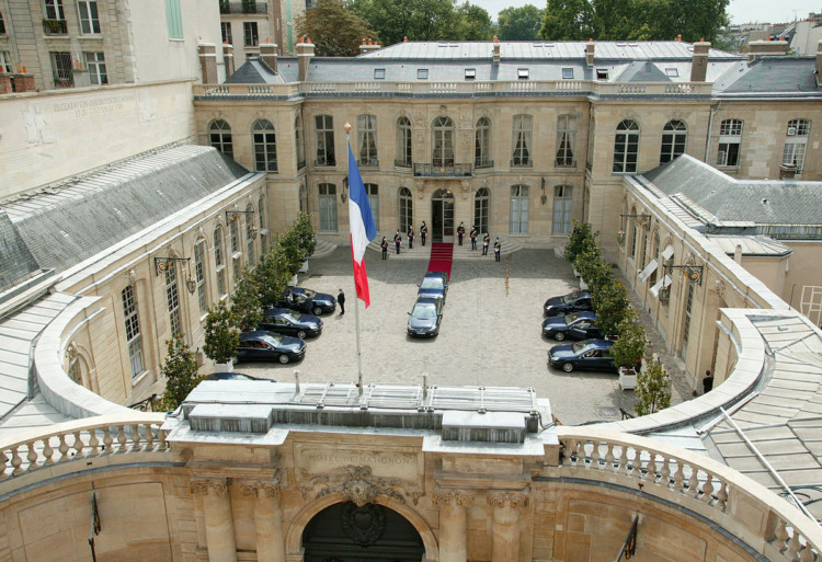 Coronavirus (vague 14) : Les Français jugent Edouard Philippe plus à la hauteur de la situation qu'Emmanuel Macron Coronavirus (vague 14) : Les Français jugent Edouard Philippe plus à la hauteur de la situation qu'Emmanuel Macron