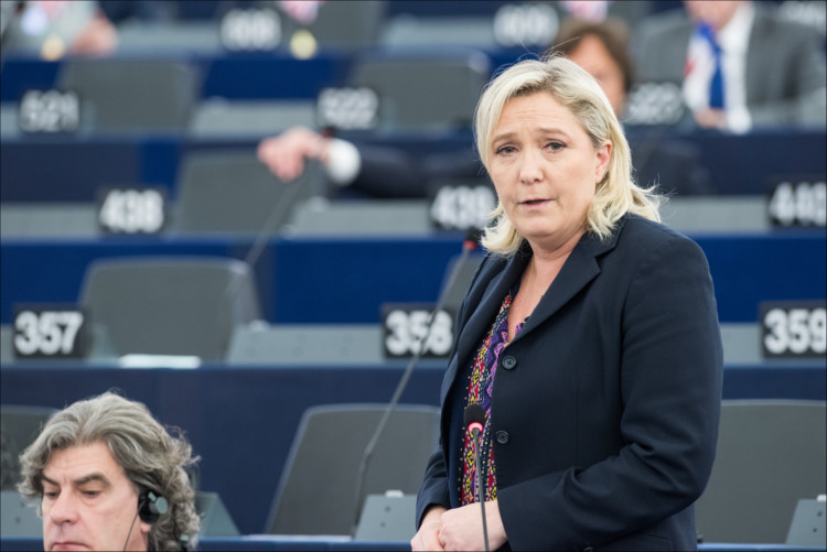 48 % des Français (+7) estiment probable la victoire de Marine Le Pen en 2022