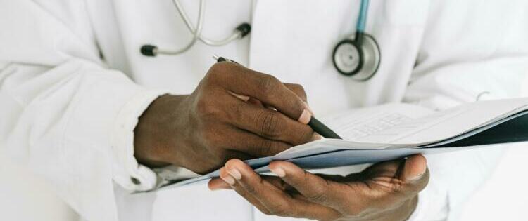 Les Français et la mobilisation des médecins pexels-ivan-s-4989141